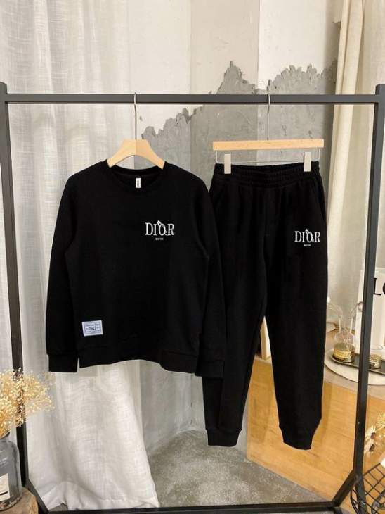 Picture of Dior Sweater Suits _SKUDiorm-5xlkdt0438743